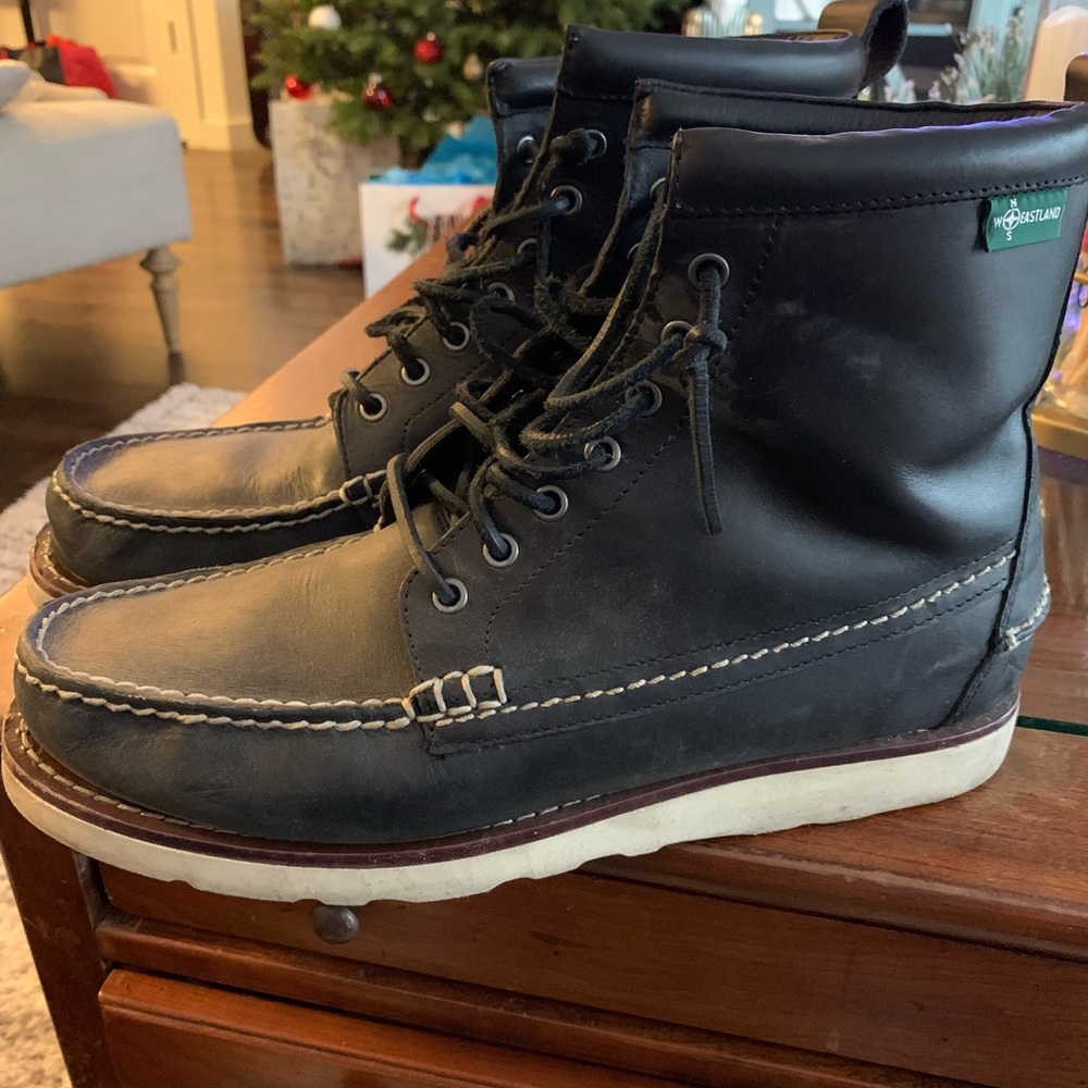 Eastland moc toe boots